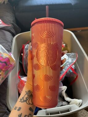 Starbucks Metallic Rose Gold Ribbed Tumbler with Straw